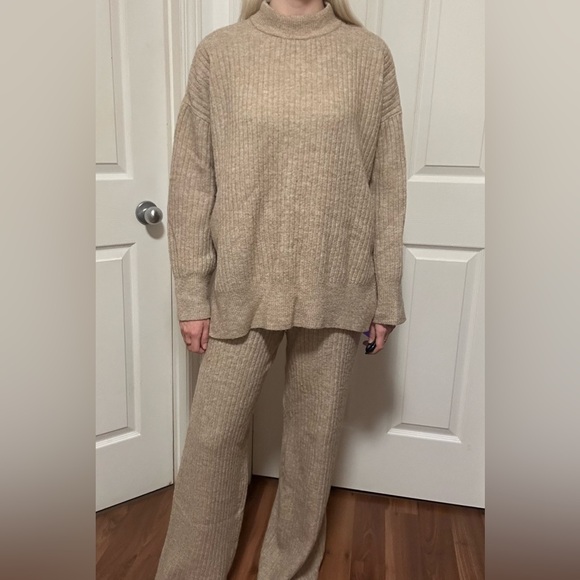 2 piece H&M set - Picture 2 of 3